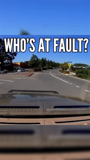 🔄🚗 Caught on Dash Cam Roundabouts only work when drivers follow the rules — the cars inside the circle have the right of way. This driver tries to enter without yielding… and learns why that’s a bad idea. 😬 When in doubt: yield to traffic already in the roundabout. It’s not a race, it’s a circle. 😂 📞 Injured by a careless driver? Call Sonoran Injury Attorneys at (602) 529-5168. #dashcam #WhosAtFault #RoundaboutFail #arizonalaw #sonoraninjuryattorneys | Sonoran Injury Attorneys