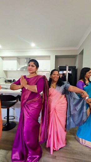 When it is your friend's baby shower❤️😅🤭 #aussiemallufamily #malayalamwhatsappstatus #trendingmalayalam #JayalakshmiSilks #babyshower #seemantham | Pinky Robin