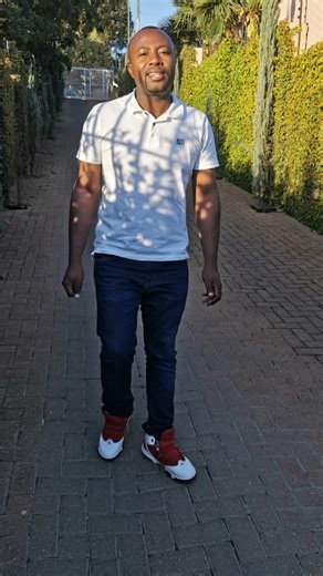 Tebza (@tebza.mnisi5683)’s videos with original sound - Tebza