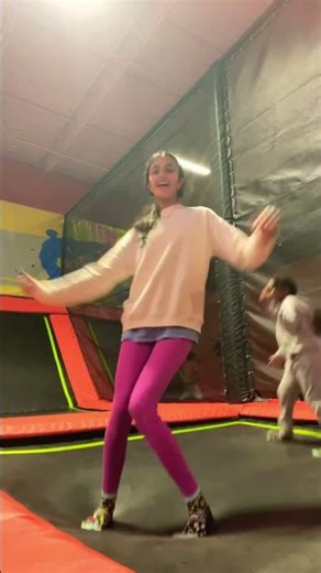 #frontbackleftright #trampoline #dance