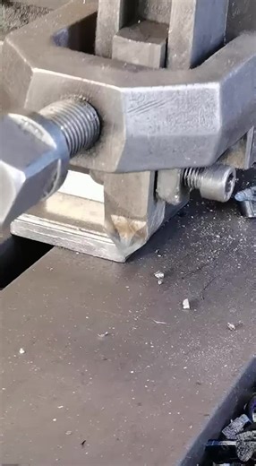 Inside a High-Precision Planing Machine