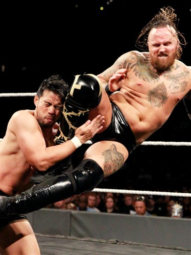 Aleister Black vs. Hideo Itami at NXT TakeOver Brooklyn 2017