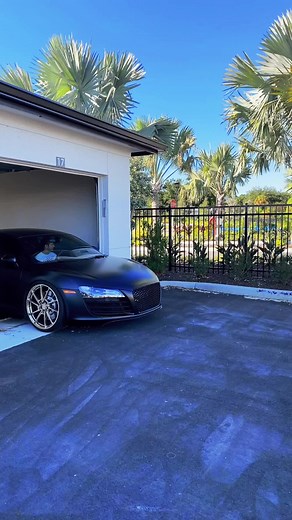 2,000 HP R8 New Location Showcase