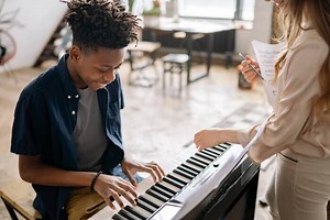 How to Choose the Right Piano Teacher for Your Skill Level and Goals
