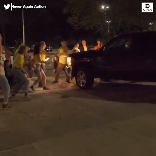 1.9M views · 10K reactions | Chaos breaks out at protest of Immigration and Customs Enforcement facility in Rhode Island as truck tries to drive through protesters and corrections officers end up pepper-spraying the crowd. https://abcn.ws/2z0aTKb | ABC News | Facebook