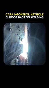 Cara Ngontrol Keyhole di Root Pass 3G Stick Welding 📙 Dapatkan E-Book Pengelasan ➡ https://lynk.id/akademiwelding (Link ada di Bio) #akademiwelding #tukanglasindonesia #bukupengelasan #welderindonesia #stickwelding | Akademi Welding