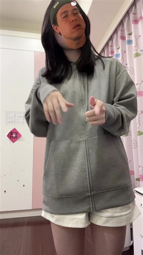 最近發現一堆同齡的女生超好看🙂 #流量 #跳舞 #fypシ゚