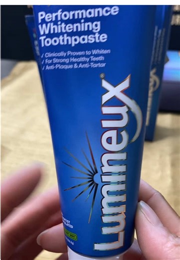 Lumineux 10% nano hydroxyapatite whitening toothpaste