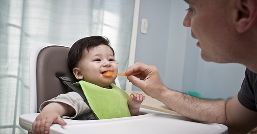 L'alimentation de 4 à 6 mois : le début de la diversification