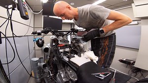 Fredy.ee Gen-X Supercharged V-Rod injectors replacement within 30 minutes in Dyno by Grandmaster Fredy #themanhimself @ MRT Tech. 💪😎 | Fredy.ee