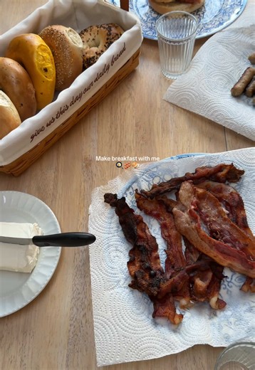 Is there anything better than a Sunday morning breakfast? 🥞 #breakfast #cookingasmr #shopwithme #asmr #sundaybreakfast
