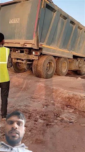 Patta Tut Gya Tata Signa 4*4#shorts#trending #truck #driver #explore #tata #viral #ytshorts #fyp