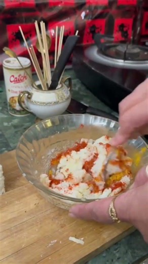 Can't control cravings right?😁 tasty breakfast items available on mother's kitchen😉 #foodforfoodies