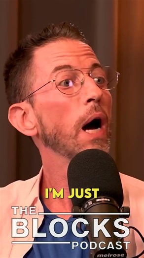 Marlon vs. Shawn Wayans: Who's Better-Looking? 🤔