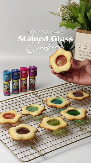 Here’s how to make Stained Glass Cookies using Push Pop Candy 🍭 Impress your kids with this easy cookie recipe! This delicious dessert will surely add festivities at home with or without an occasion. I used Push Pop Candy that I found in the supermarket! Apart from the cute and colorful packaging, it has different fruity flavors, too! Check our my video for full recipe ingredients. ✨ ____ #foodfestontiktok #helloherl #hungryherl #foodietokph #tiktokeatsph #easyrecipe