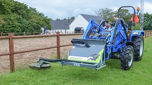 Our Barrier Mower RI series is the ideal solution for maintenance of fence lines, guardrails, orchards and vineyards. The mower goes around every obstacle whether that be fence posts, crash barriers or trees. | GreenTec