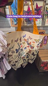 ExploraStore has all the summer essentials you need! ☀️ 😎Cute sunnies 🛍️Tote bags 🥤Reusable water bottles ⚛️Activity kits to keep the kids occupied ...and more! 🙌 Be sure to stop by ExploraStore during your visit! | California Science Center