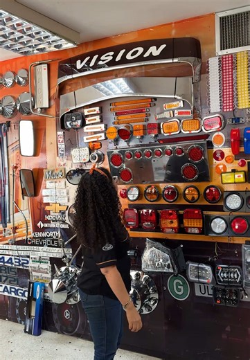 Mejora la visibilidad de tu camión con luces LED