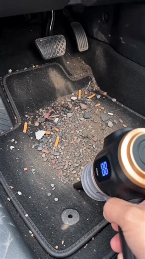 Autoreinigung leicht gemacht: Handmaschine für sauberes Auto