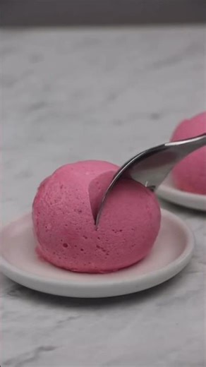 Eggless Raspberry & Champagne Mousse 🍾