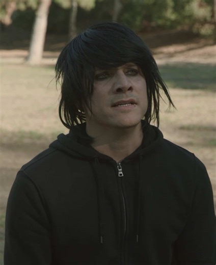 felt emo might delete…. See you in 6 days @Escape The Fate🚢🧛🖤 | emo makeup