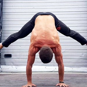 Workout Finisher 💯💪 (last set of Sven's (Cali Move) Push Training) Starting with the hard movements & finish with the easier one's. ✔ | Calisthenic Movement