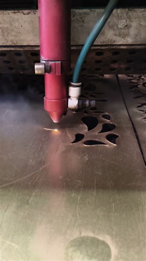 cnc Jali cutting #wood #cncwood #cnctattoo #woodworking #cncworld #cncrouter #cnc #cncmaching #2d