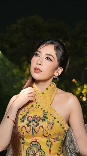 lagu mandarin tergalau tahun ini 🥹 judulnya Tian Ji 天际 artinya Horizon / Cakrawala fullnya uda ada di youtube channel kartika wang ya 🤍 | Kartika Wang