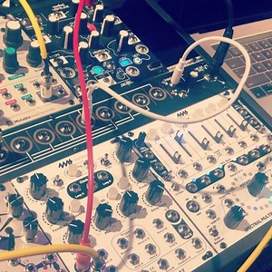 8.7K views · 327 reactions | Robots 烙 vs Aliens  | James "Munky" Shaffer | Facebook