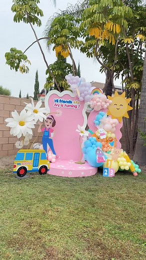 Who else is convinced Miss Rachel is taking over the world one baby at a time? 🩷👶🌎 We LOVE Miss Rachel! 🩷🎶 The cutest setup for all the little fans! @msrachelforlittles #MissRachel #MissRachelParty #MissRachelTheme #WeLoveMissRachel #MissRachelSetup #MissRachelBirthday #CocomelonWho #ToddlerParty #FirstBirthdayIdeas #EventDecor #BalloonBackdrops #BalloonsAndBlooms #PartyInspo #BirthdayVibes #CutestThemeEver #MissRachelFans #ToddlerFun #PartyGoals #SoCute #balloons #missrachelparty #msrachel