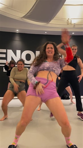 ENOUGH Headquarters on Instagram: "⭐️ ICONIC FEMALE DANCEHALL MOVES with @johannaenough 🇯🇲 Practicing moves by these queens 🇯🇲 Hot Up - @latty.hotup One Drop - @officialswatwinz202 Pop Dat - @dhq_headtopaneika Puppy Tail - @renee630official 🎶 @ganggoolie - Puppy Tail & Tremble @enoughheadquarters Dancehall Dance School in Stockholm SWEDEN 📍 FOLKUNGAGATAN 124 🥝🍊🍌🍑🍍🥑🍐🍏🥭🍒🍓🍇🌶️ It’s Never Too Late To Start Dancing __________________________________ WWW.ENOUGHPRODUCTIONS.COM @enough