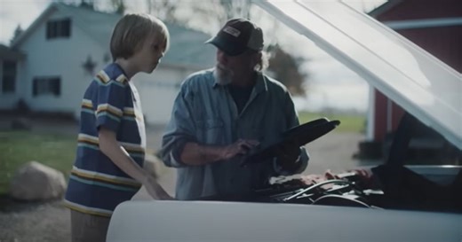 With a Classic Truck and a Heartwarming Story, Chevy Kicks Off the Christmas Season