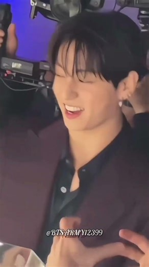 𝐀𝐰𝐰 𝐦𝐚𝐬𝐡𝐀𝐥𝐥𝐚𝐡 𝐬𝐡𝐞𝐡𝐳𝐚𝐝𝐚 𝐥𝐚𝐠 𝐫𝐚𝐡𝐚 𝐡𝐚𝐢 😘❤️👀 #btsarmy @BTSARMY12399