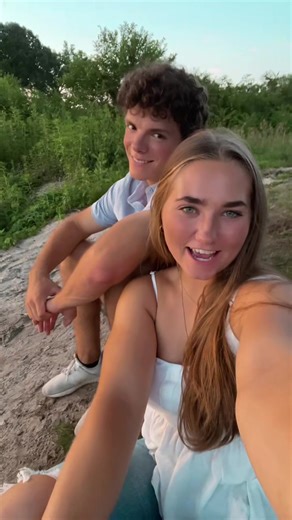 Baby John and Abby are currently gagged that today is their 4.5 year anniversary ☺️🔥