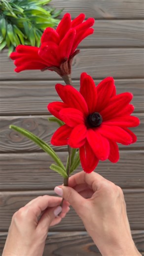 DIY Studio Crafts | Beautiful! Easy Flower from Chenille Stems DIY Craft Tutorial #flower #diy #tutorial #craftidea #homedecor #chenilleflowers #foryou #fyp | Instagram