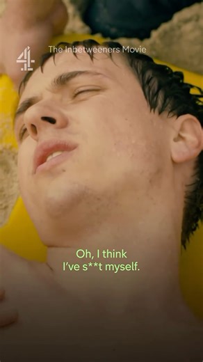 Channel 4 Comedy on Instagram: "Simon’s romantic gesture quickly backfires #TheInbetweeners #Comedy #JoeThomas"