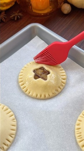 Apple Hand Pies! 🥧