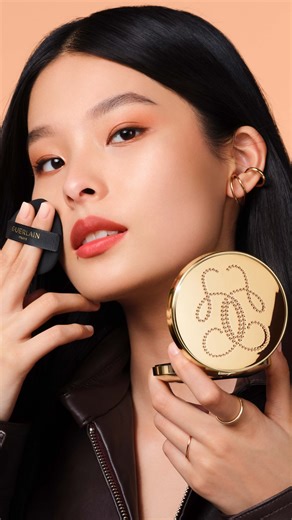 Guerlain on Instagram: "Discover the new rejuvenating-effect mesh cushion foundation. A fresh texture, for a plumping-glow finish. — #GuerlainMakeup #ParureGold #MeshCushion"