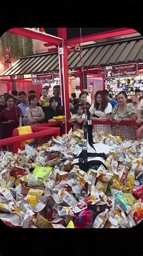 Japanese Supermarket Snack Haul 😍 | Picking & Eating Unique Japanese Packets #shorts #viral