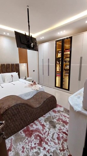 Master bedroom Design and build by : Blink Design Studio ———- #design #decoration #designdeinteriores #toptrending #trendingsong #explorepage #top #تشطيب_مصر #تشطيب_داخلي #ديكورات_منزليه_داخليه #هندسه #تريند #الشعب_الصيني_ماله_حل😂 #مصر #السعودية #الامارات🇦🇪