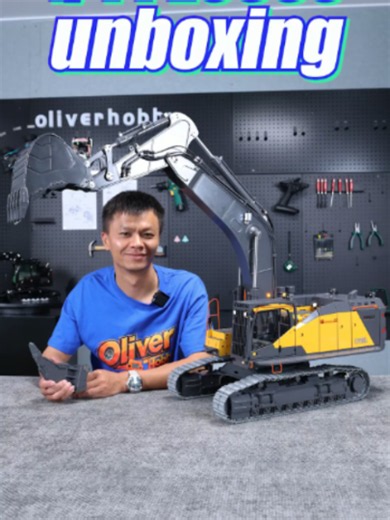 Toucanhobby EC950 RC Excavator: First Look at the Huge Hydraulic Model!