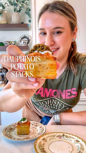 Cheesy Dauphinoise Potato Stacks for my “Just A Bite,” series ep.30! These are so freaking good all cheesy and garlicky with or without the caviar tbh! also great for hosting because they’re perfect for making ahead. They'll be perfect for Thanksgiving/Friendsgiving or any holiday event! Or as a girl dinner... Hosting tip: cook the potatoes up to 2 days in advance and let them sit in the fridge with the baking dish on top. Cut and bake right before serving. They are better warm but don’t have to