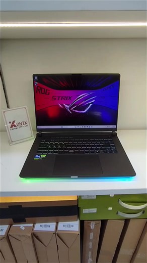 🔥 LEVEL UP GAME LO PAKE MONSTER INI! 🔥 Kenalin, ASUS ROG STRIX G16 G615JMR ⚡ Spek dewa buat yang mau gaspol tanpa kompromi! - Intel i7-14650HX — ngebut parah buat gaming & multitasking - RTX 5060 8GB — setting rata kanan? Sikat! -16GB DDR5 1TB SSD — loading cuma kedip mata -16” WUXGA IPS 165Hz — smooth banget, no patah-patah - RGB Keyboard — main makin vibes -Windows 11 Home original #laptopgaming #asusrog #gamming #fy #fypシ゚viral