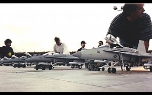 【场景模型（分享）——我制作了另一个巨大的幻想淹没城市立体模型！】【中字】【piercefilm】