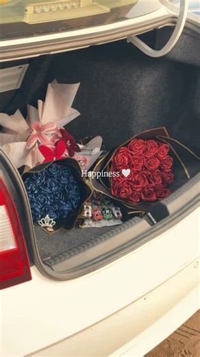 нαη∂мα∂є нєανєη on Instagram: "Because love deserves more than ordinary flowers💐🤍#handmade #happiness #creative #reels #car"