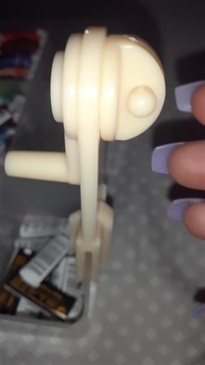 string wrapping 🥰😍 #asmr #bracelets #fyp #foryou #foryoupage