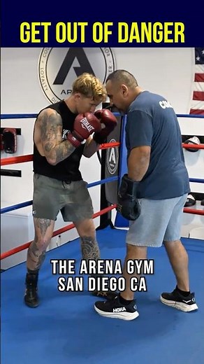 SLIDE on the Ropes to Get Out of Danger! #boxing #defense #technique