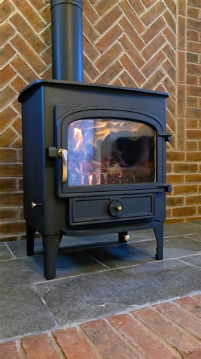 Clearview Vision 500 installed today in Kinver all ready for Christmas 🎄🔥 | Fleming Stove Installations Ltd