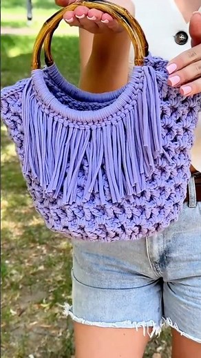 Learn How to crochet Tote bag with fringe