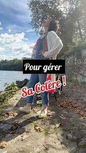 ✨ Apprenez à mieux gérer vos émotions avec le yoga ✨ Vous avez parfois du mal à gérer votre colère ou vos émotions intenses ? La respiration Bastrika abdominale pourrait bien être la clé ! 🧘‍♀️ Le lien entre le souffle et les émotions est puissant. Quand nous sommes stressés ou en colère, notre respiration se raccourcit et s’accélère, ce qui amplifie les tensions dans notre corps. Avec la respiration Bastrika, également appelée respiration “du soufflet”, vous apprenez à utiliser le diaphragme p